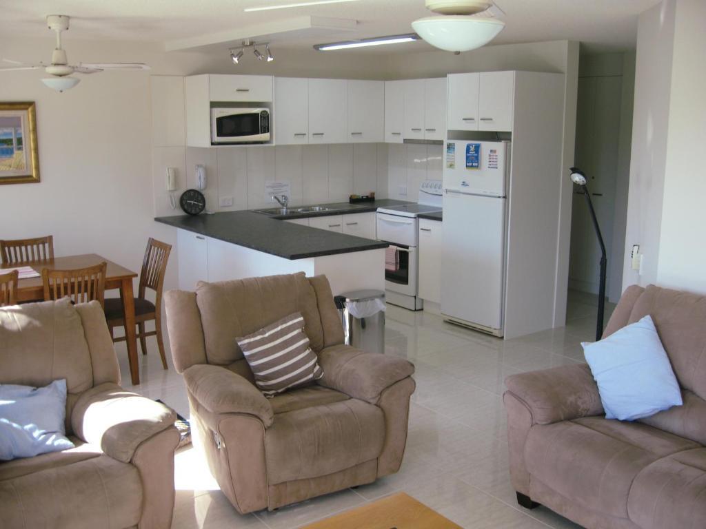 Cheltenham Apartments Caloundra Bagian luar foto