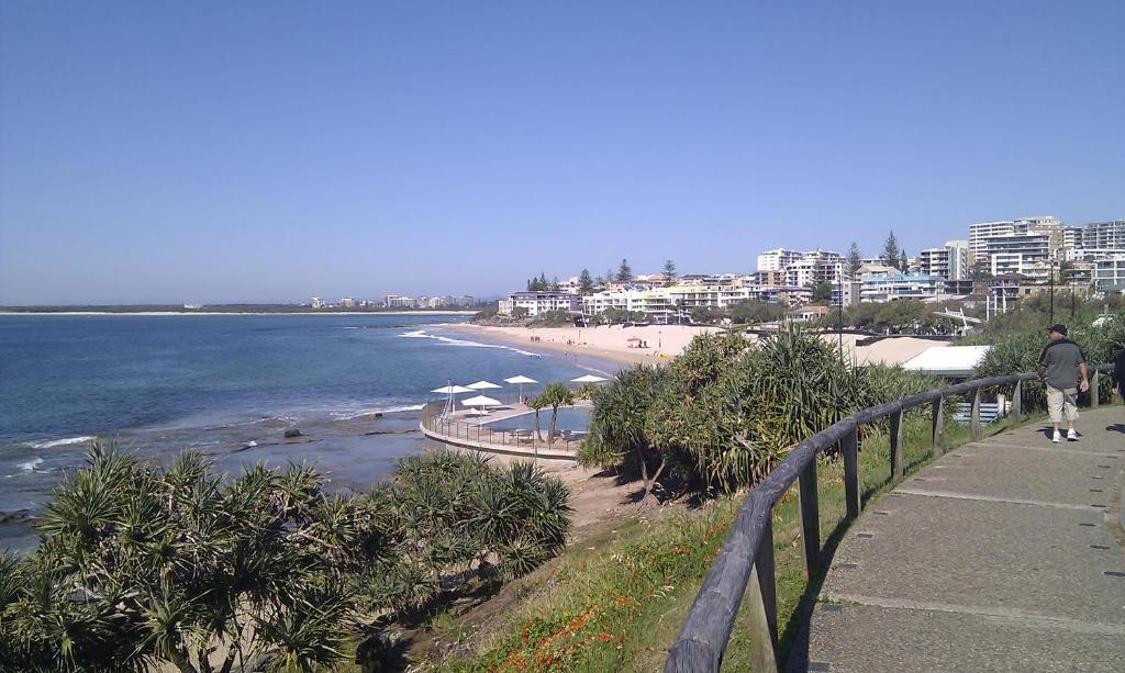 Cheltenham Apartments Caloundra Bagian luar foto