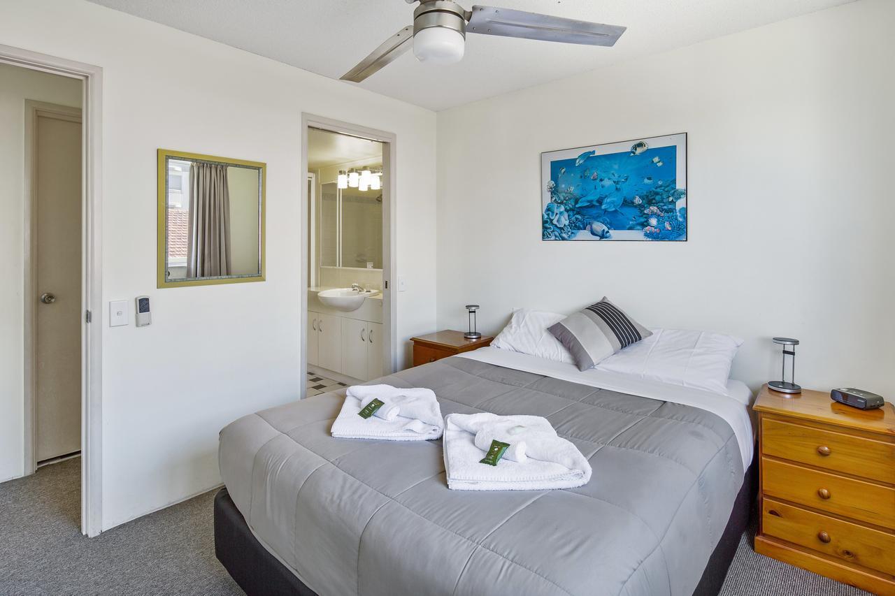 Cheltenham Apartments Caloundra Bagian luar foto