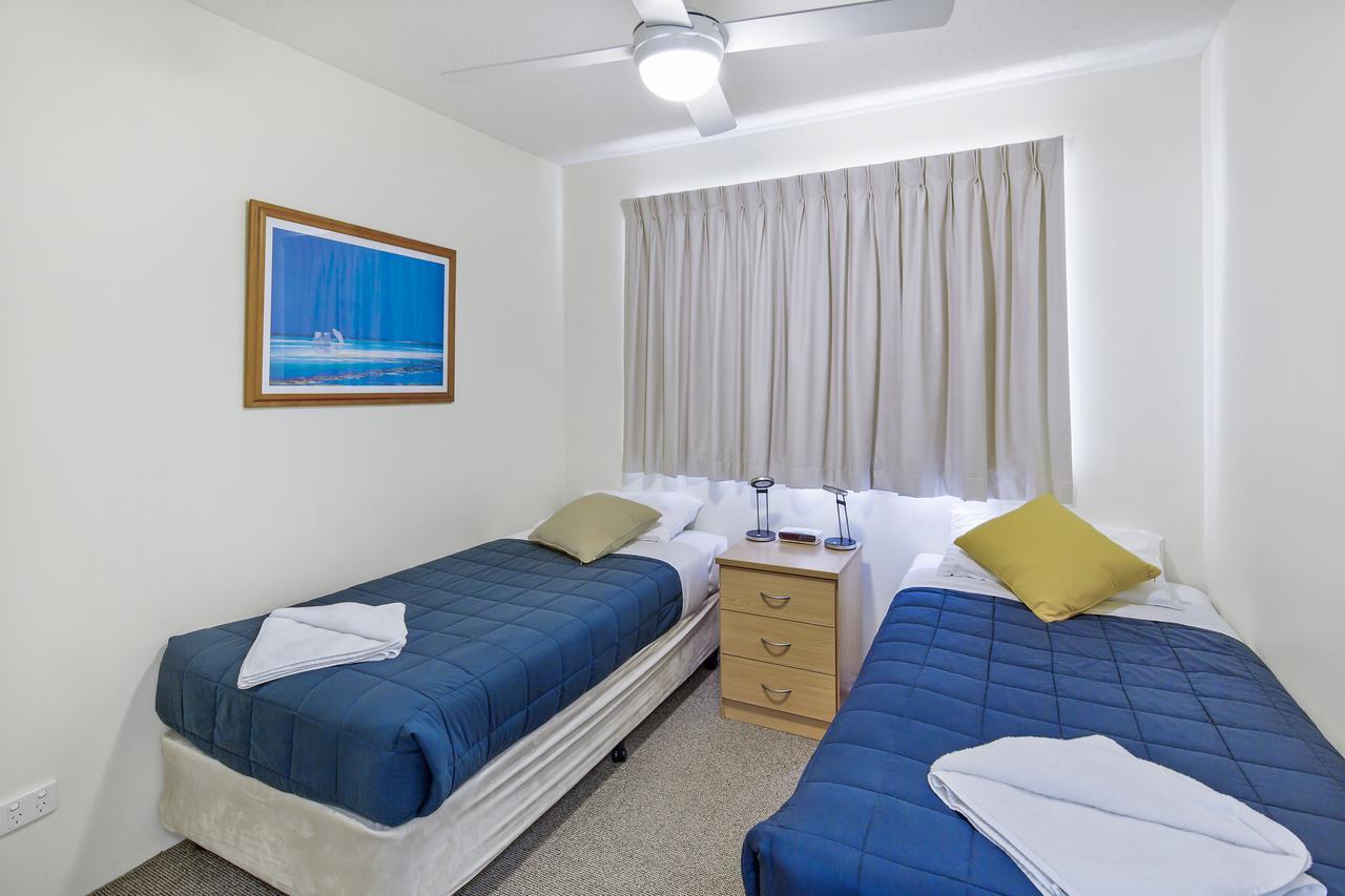 Cheltenham Apartments Caloundra Bagian luar foto