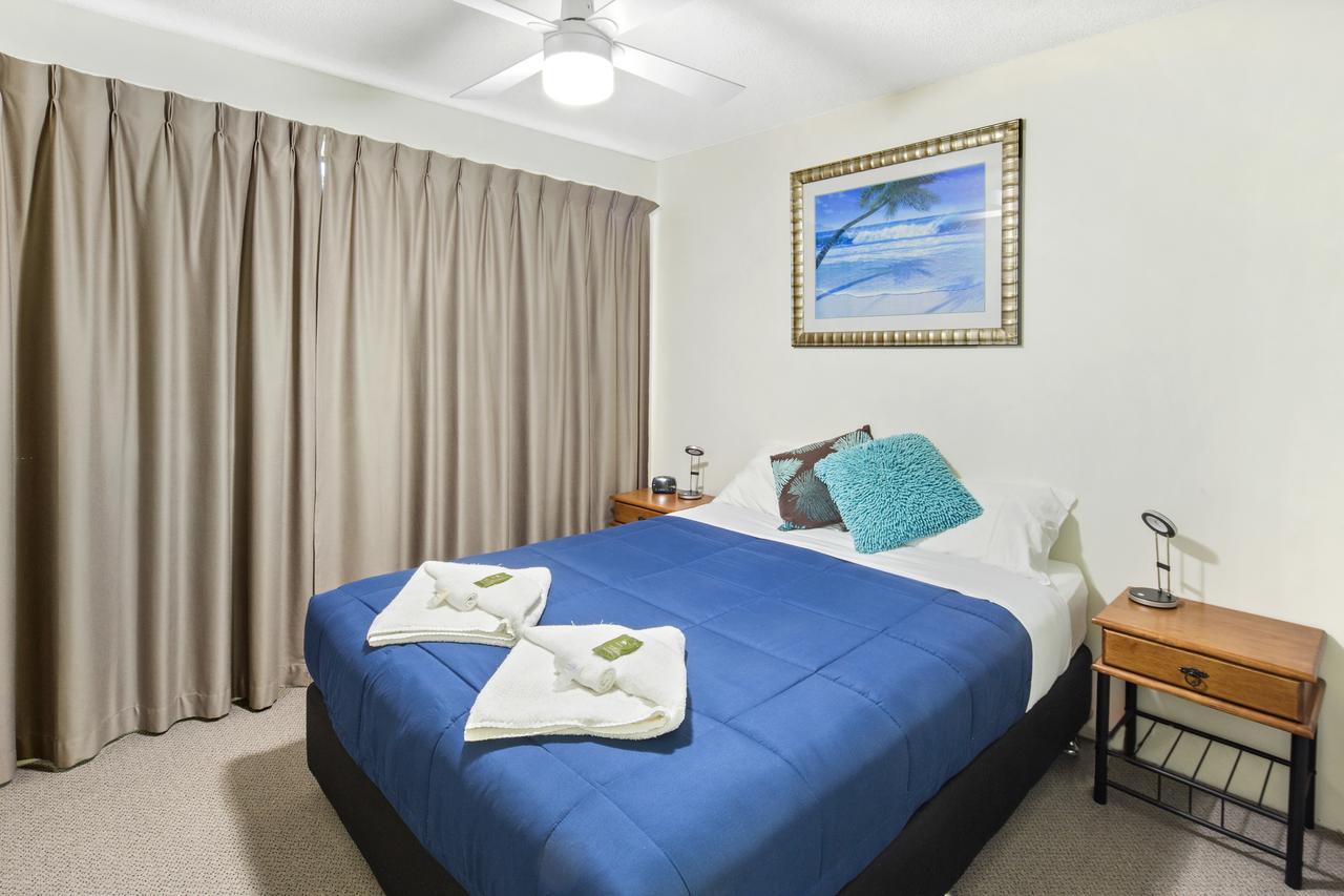 Cheltenham Apartments Caloundra Bagian luar foto