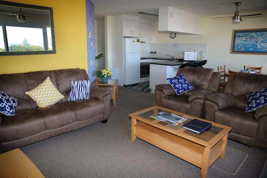 Cheltenham Apartments Caloundra Bagian luar foto